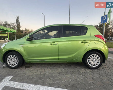 Зеленый Хендай и20, объемом двигателя 1.4 л и пробегом 125 тыс. км за 8000 $, фото 5 на Automoto.ua