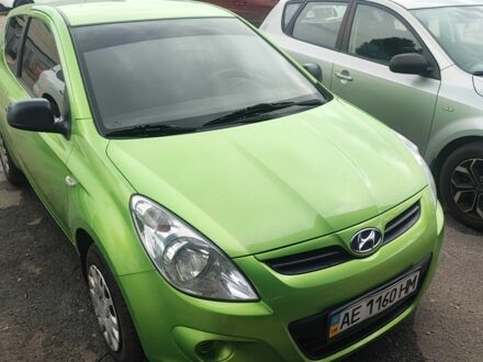 Хендай і20 2010 у Никополе на Automoto.ua Зелений Хендай і20, об'ємом двигуна 1.2 л та пробігом 1 тис. км за 3900 $, фото 1 на Automoto.ua