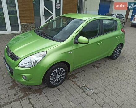 Зелений Хендай і20, об'ємом двигуна 1.4 л та пробігом 261 тис. км за 5300 $, фото 1 на Automoto.ua