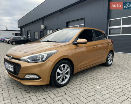 Оранжевый Хендай и20, объемом двигателя 1.37 л и пробегом 82 тыс. км за 12300 $, фото 5 на Automoto.ua