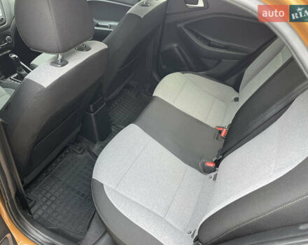 Оранжевый Хендай и20, объемом двигателя 1.37 л и пробегом 82 тыс. км за 12300 $, фото 36 на Automoto.ua