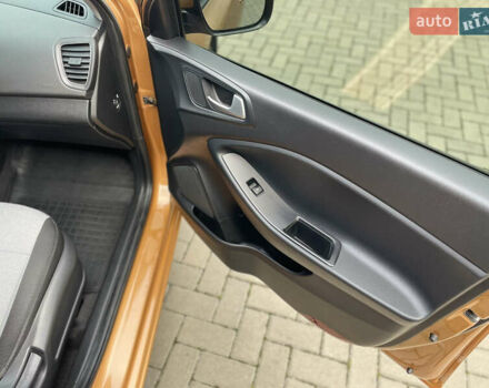 Оранжевый Хендай и20, объемом двигателя 1.37 л и пробегом 82 тыс. км за 12300 $, фото 40 на Automoto.ua