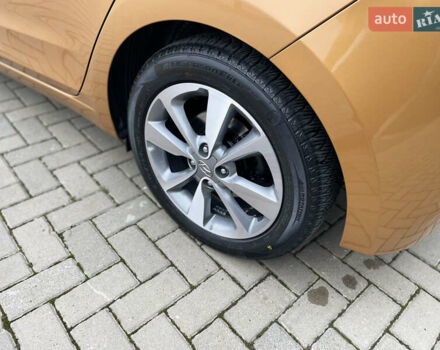 Оранжевый Хендай и20, объемом двигателя 1.37 л и пробегом 82 тыс. км за 12300 $, фото 23 на Automoto.ua