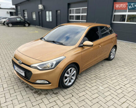 Оранжевый Хендай и20, объемом двигателя 1.37 л и пробегом 82 тыс. км за 12300 $, фото 1 на Automoto.ua