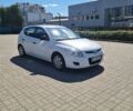 Белый Хендай i30, объемом двигателя 1.4 л и пробегом 264 тыс. км за 4950 $, фото 1 на Automoto.ua