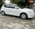 Белый Хендай i30, объемом двигателя 1.58 л и пробегом 205 тыс. км за 5999 $, фото 4 на Automoto.ua