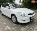 Белый Хендай i30, объемом двигателя 1.58 л и пробегом 205 тыс. км за 5999 $, фото 3 на Automoto.ua