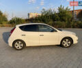 Белый Хендай i30, объемом двигателя 1.4 л и пробегом 160 тыс. км за 6700 $, фото 1 на Automoto.ua