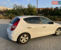 Белый Хендай i30, объемом двигателя 1.4 л и пробегом 160 тыс. км за 6700 $, фото 2 на Automoto.ua