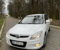 Белый Хендай i30, объемом двигателя 1.6 л и пробегом 212 тыс. км за 5400 $, фото 1 на Automoto.ua