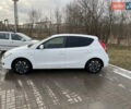 Белый Хендай i30, объемом двигателя 1.4 л и пробегом 190 тыс. км за 4800 $, фото 5 на Automoto.ua