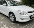Белый Хендай i30, объемом двигателя 1.6 л и пробегом 210 тыс. км за 5999 $, фото 3 на Automoto.ua
