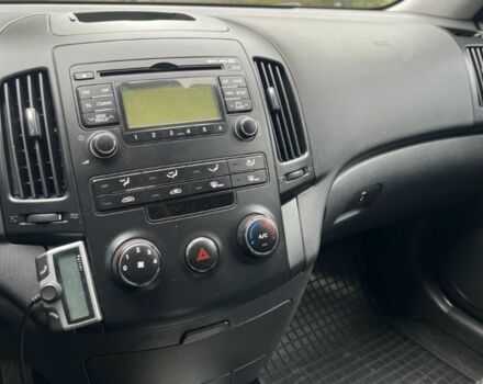 Белый Хендай i30, объемом двигателя 1.6 л и пробегом 210 тыс. км за 5999 $, фото 13 на Automoto.ua