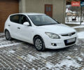 Белый Хендай i30, объемом двигателя 1.4 л и пробегом 202 тыс. км за 5600 $, фото 2 на Automoto.ua