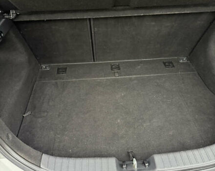 Белый Хендай i30, объемом двигателя 1.6 л и пробегом 212 тыс. км за 5400 $, фото 11 на Automoto.ua