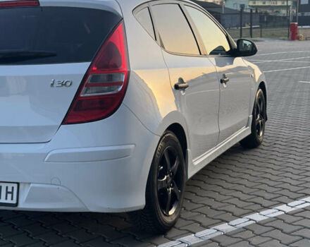 Белый Хендай i30, объемом двигателя 1.4 л и пробегом 160 тыс. км за 7299 $, фото 8 на Automoto.ua