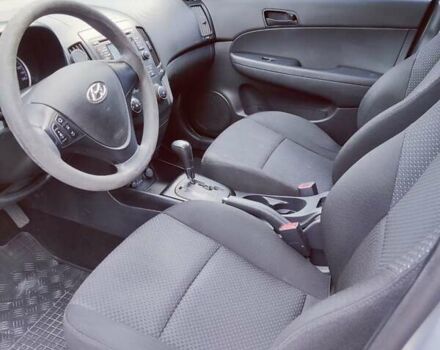 Белый Хендай i30, объемом двигателя 1.6 л и пробегом 163 тыс. км за 6500 $, фото 19 на Automoto.ua