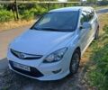 Белый Хендай i30, объемом двигателя 1.58 л и пробегом 289 тыс. км за 5750 $, фото 1 на Automoto.ua