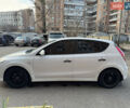 Білий Хендай i30, об'ємом двигуна 1.59 л та пробігом 135 тис. км за 7900 $, фото 5 на Automoto.ua