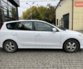 Белый Хендай i30, объемом двигателя 1.58 л и пробегом 250 тыс. км за 5700 $, фото 7 на Automoto.ua