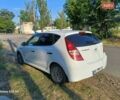 Белый Хендай i30, объемом двигателя 1.58 л и пробегом 289 тыс. км за 5750 $, фото 7 на Automoto.ua