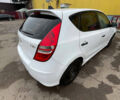 Белый Хендай i30, объемом двигателя 1.4 л и пробегом 196 тыс. км за 5500 $, фото 7 на Automoto.ua
