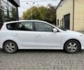 Белый Хендай i30, объемом двигателя 1.6 л и пробегом 250 тыс. км за 5700 $, фото 7 на Automoto.ua