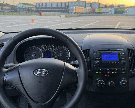 Белый Хендай i30, объемом двигателя 1.4 л и пробегом 160 тыс. км за 7299 $, фото 13 на Automoto.ua