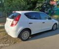 Белый Хендай i30, объемом двигателя 1.58 л и пробегом 289 тыс. км за 5750 $, фото 11 на Automoto.ua