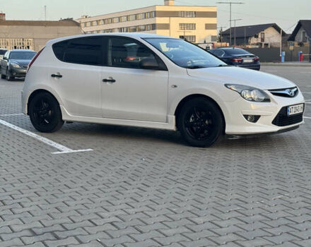 Белый Хендай i30, объемом двигателя 1.4 л и пробегом 160 тыс. км за 7299 $, фото 10 на Automoto.ua
