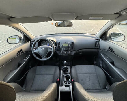 Белый Хендай i30, объемом двигателя 1.4 л и пробегом 160 тыс. км за 7299 $, фото 14 на Automoto.ua