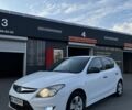 Белый Хендай i30, объемом двигателя 1.6 л и пробегом 150 тыс. км за 5950 $, фото 1 на Automoto.ua