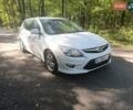 Белый Хендай i30, объемом двигателя 1.58 л и пробегом 213 тыс. км за 6500 $, фото 1 на Automoto.ua
