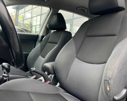 Белый Хендай i30, объемом двигателя 1.6 л и пробегом 250 тыс. км за 5700 $, фото 19 на Automoto.ua