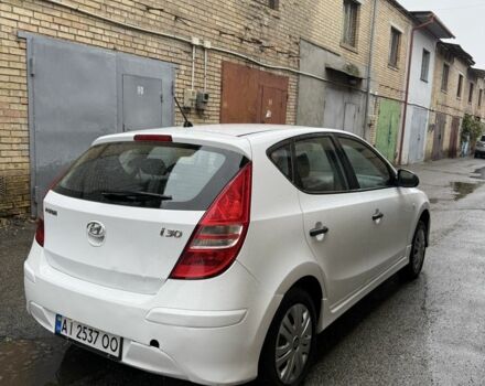 Белый Хендай i30, объемом двигателя 1.4 л и пробегом 234 тыс. км за 4999 $, фото 9 на Automoto.ua