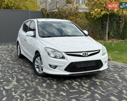 Белый Хендай i30, объемом двигателя 1.6 л и пробегом 164 тыс. км за 7500 $, фото 20 на Automoto.ua