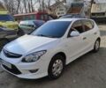 Белый Хендай i30, объемом двигателя 1.58 л и пробегом 214 тыс. км за 5799 $, фото 2 на Automoto.ua