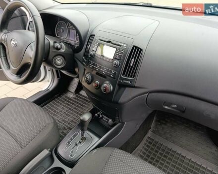 Белый Хендай i30, объемом двигателя 1.6 л и пробегом 171 тыс. км за 7650 $, фото 27 на Automoto.ua