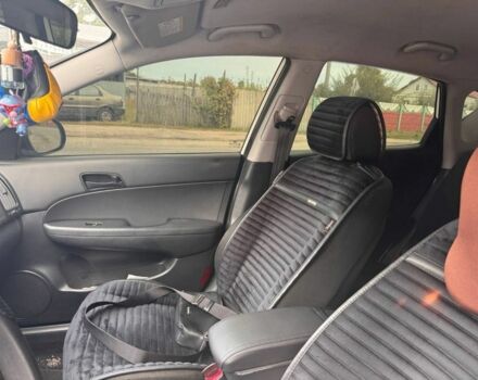 Белый Хендай i30, объемом двигателя 0 л и пробегом 269 тыс. км за 3200 $, фото 4 на Automoto.ua