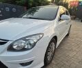 Белый Хендай i30, объемом двигателя 1.6 л и пробегом 217 тыс. км за 6600 $, фото 6 на Automoto.ua