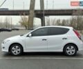 Белый Хендай i30, объемом двигателя 1.58 л и пробегом 226 тыс. км за 6500 $, фото 7 на Automoto.ua