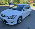 Белый Хендай i30, объемом двигателя 1.58 л и пробегом 263 тыс. км за 6500 $, фото 2 на Automoto.ua