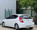 Белый Хендай i30, объемом двигателя 1.58 л и пробегом 258 тыс. км за 6200 $, фото 3 на Automoto.ua