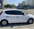 Білий Хендай i30, об'ємом двигуна 1.4 л та пробігом 217 тис. км за 5599 $, фото 2 на Automoto.ua