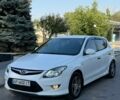 Білий Хендай i30, об'ємом двигуна 1.58 л та пробігом 208 тис. км за 6800 $, фото 1 на Automoto.ua