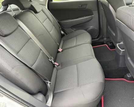 Білий Хендай i30, об'ємом двигуна 1.6 л та пробігом 164 тис. км за 7500 $, фото 18 на Automoto.ua