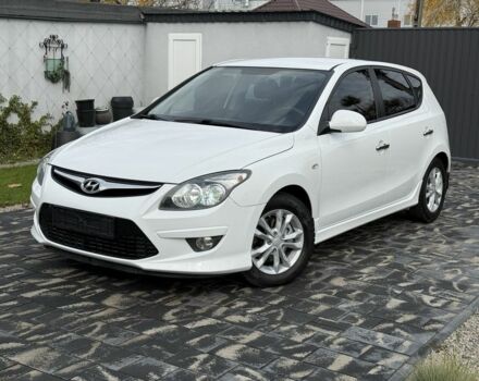 Білий Хендай i30, об'ємом двигуна 1.6 л та пробігом 164 тис. км за 7500 $, фото 12 на Automoto.ua