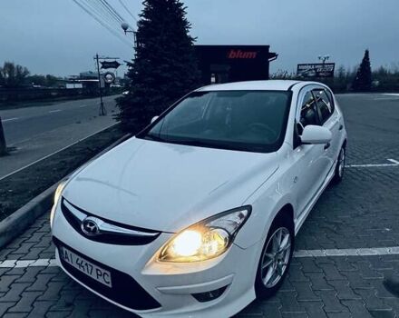 Белый Хендай i30, объемом двигателя 1.6 л и пробегом 236 тыс. км за 7300 $, фото 8 на Automoto.ua