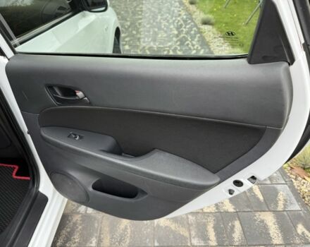 Білий Хендай i30, об'ємом двигуна 1.6 л та пробігом 164 тис. км за 7500 $, фото 16 на Automoto.ua