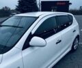 Белый Хендай i30, объемом двигателя 1.6 л и пробегом 236 тыс. км за 7300 $, фото 1 на Automoto.ua
